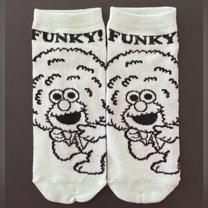 🍪🧦 1 Pair NWOT Funky Sesame Street Cookie Monster Ladies Girls Boys Cartoon Sock